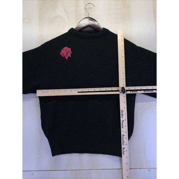 Vintage 1980-90s Black Knit Rose Embroidered Sweater by Picket & Post Petites S - Picture 4 of 6